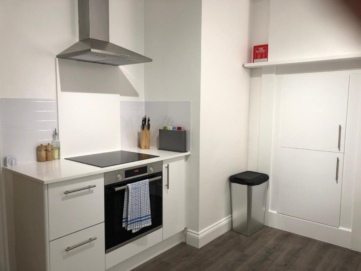 Bank Place Falmouth Bagian luar foto